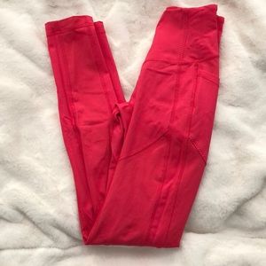 Hot pink Lululemon leggings!